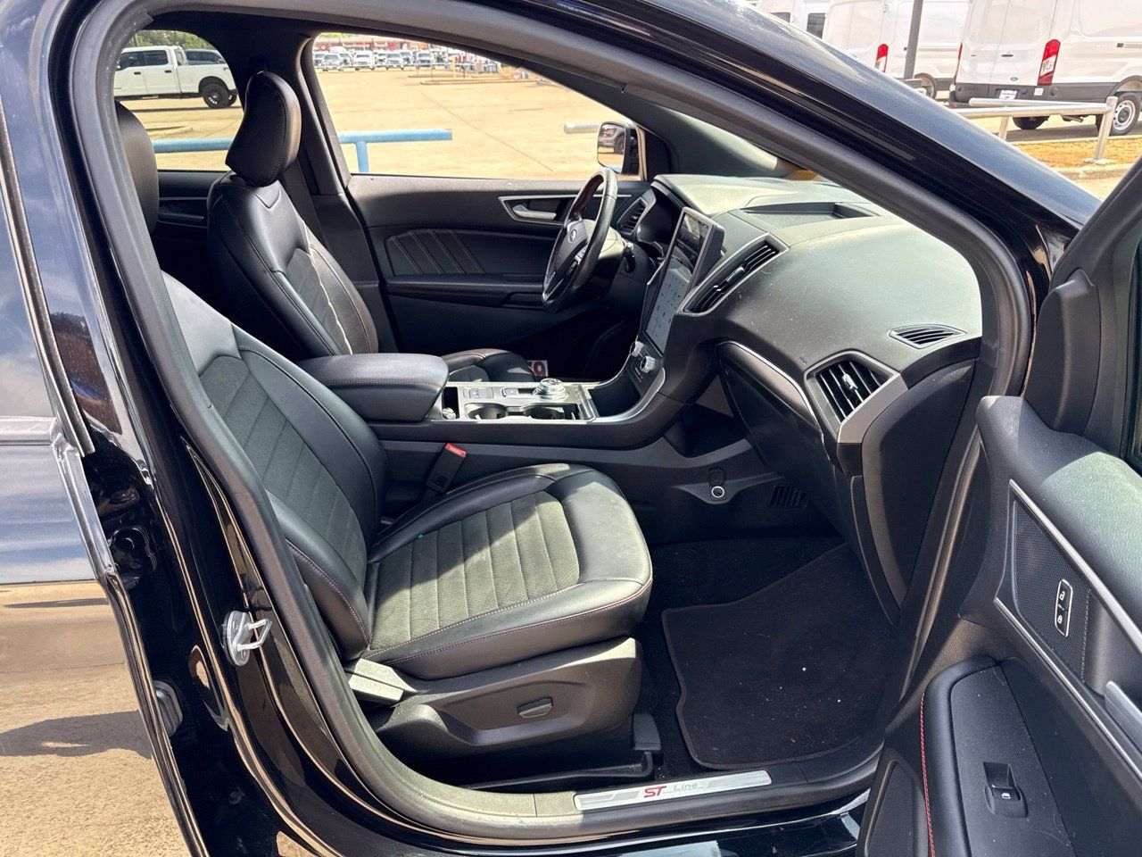 Used 2023 Ford Edge ST-Line AWD/4WD image 13