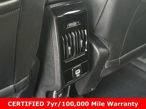 Certified 2024 Jeep Compass Latitude image 13