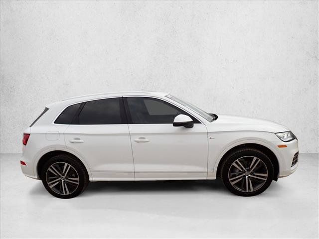 Used 2020 Audi Q5 e Premium Plus w/ Premium Plus Package AWD/4WD image 5