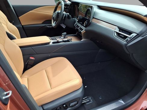 New 2025 Lexus RX 350 AWD image 10
