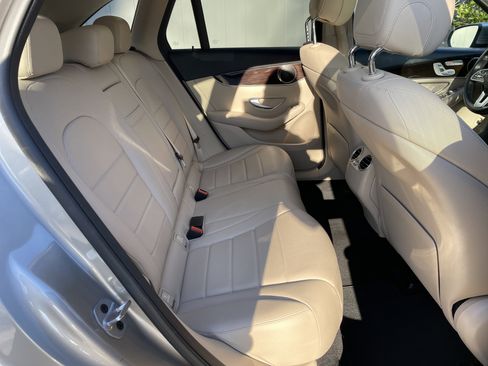 Certified 2022 Mercedes-Benz GLC 300 image 46