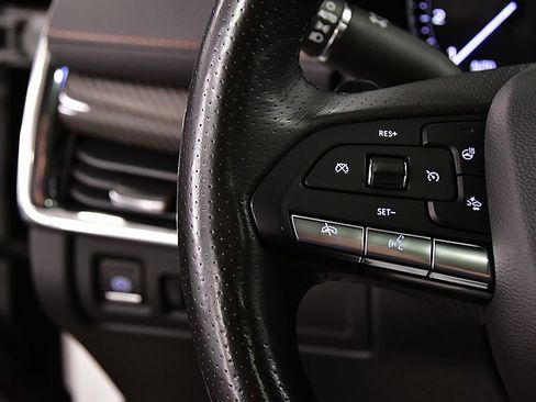 Used 2023 Cadillac XT4 Sport w/ Sun And Sound Package AWD/4WD image 20