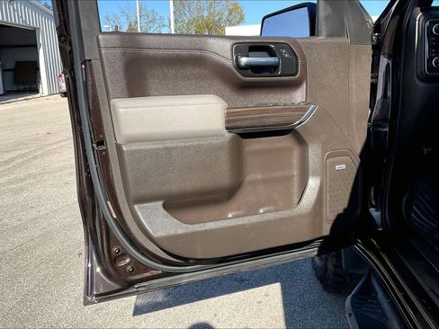 Used 2020 Chevrolet Silverado 1500 LT Trail Boss image 20