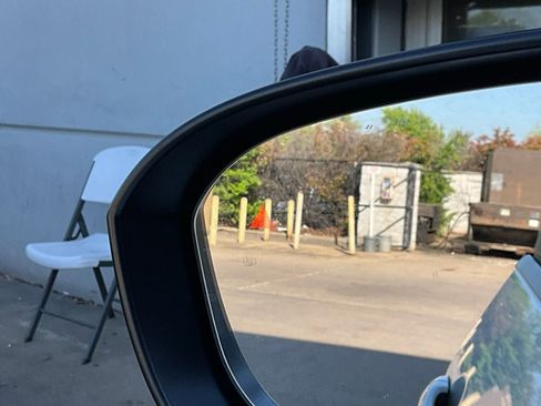 Used 2025 Nissan Rogue SV image 20