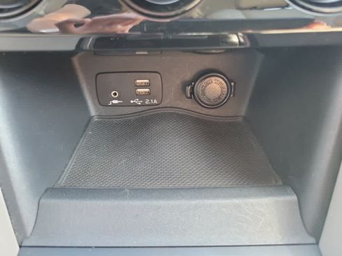 Used 2019 Subaru Forester Limited AWD/4WD image 15