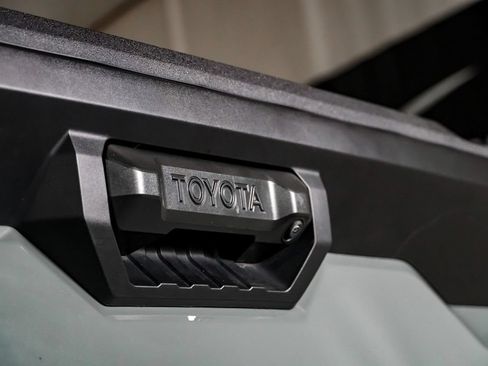 Used 2024 Toyota Tundra SR5 w/ SR5 Premium Package AWD/4WD image 43