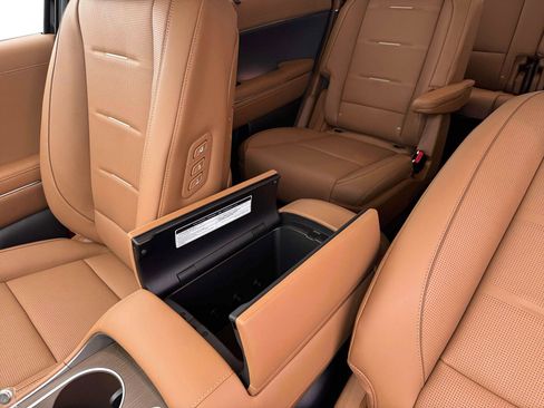 New 2026 Hyundai Palisade Calligraphy FWD image 18