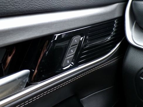 New 2025 Jeep Wagoneer Series III w/ Quick Order Package 25C Super image 28