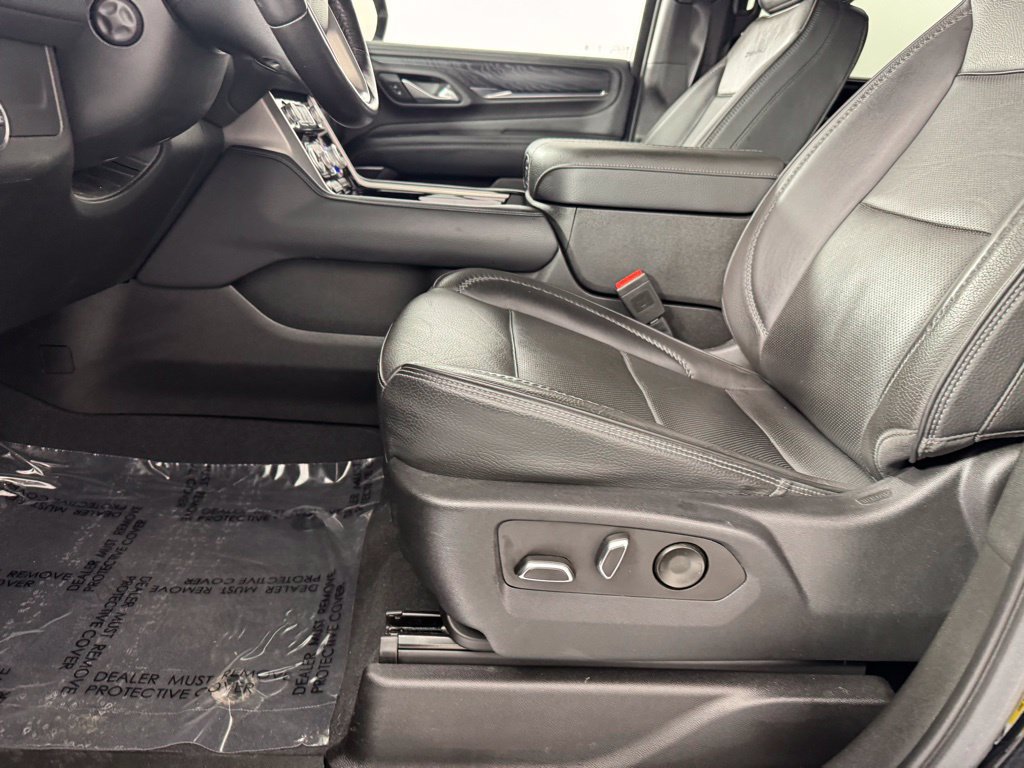 Used 2022 GMC Yukon Denali AWD/4WD image 12