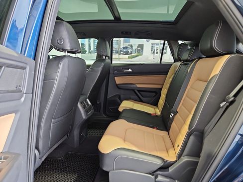 Used 2023 Volkswagen Atlas Cross Sport SEL Premium R-Line AWD/4WD image 13