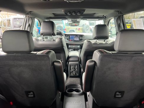 Used 2023 Dodge Durango GT image 38