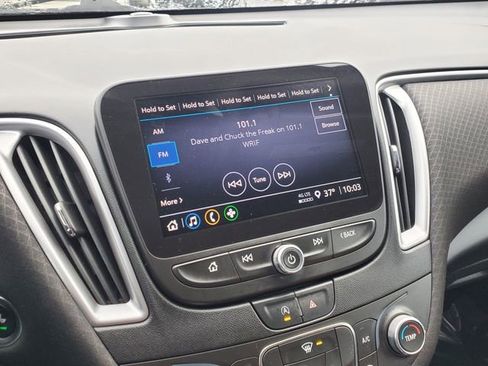 Used 2021 Chevrolet Malibu RS image 27