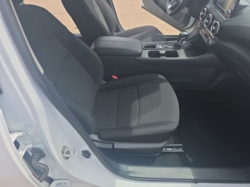 Used 2023 Nissan Sentra S FWD image 19