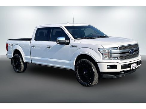 Used 2019 Ford F150 Platinum w/ Equipment Group 701A Luxury AWD/4WD image 3
