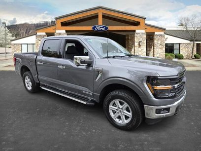 New 2025 Ford F150 XLT w/ Equipment Group 302A MID