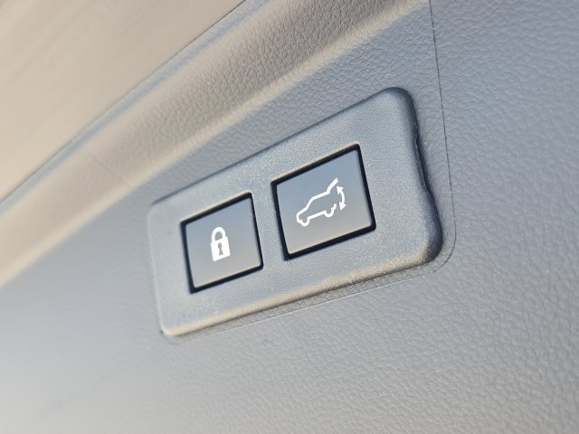 Used 2024 Subaru Outback Limited AWD/4WD image 12