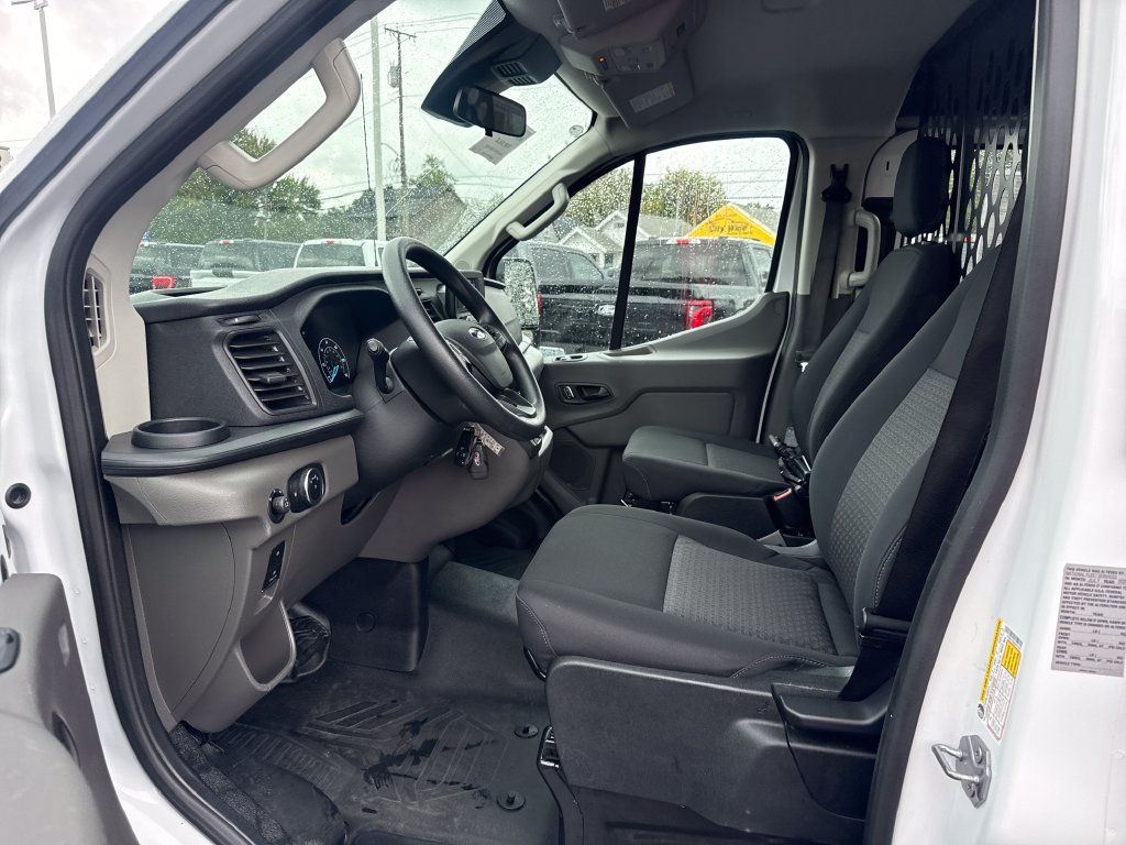 Used 2025 Ford Transit 250 Low Roof w/ Exterior Upgrade Package RWD image 27