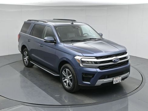 Used 2023 Ford Expedition XLT image 49