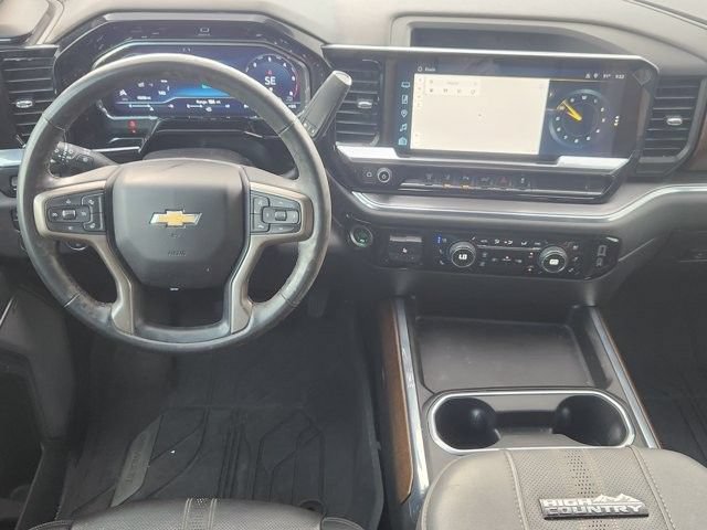 Used 2024 Chevrolet Silverado 3500 High Country w/ Technology Package AWD/4WD image 28