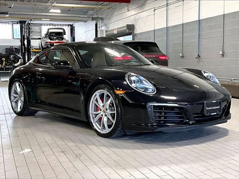 Used 2018 Porsche 911 Carrera 4S image 7