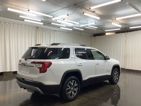 Used 2023 GMC Acadia SLT w/ Technology Package AWD/4WD image 6