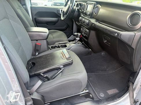 Used 2019 Jeep Wrangler Unlimited Sport S AWD/4WD image 23