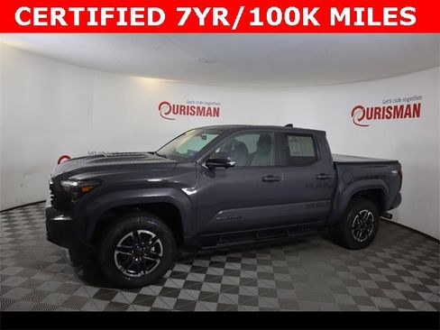 Used 2025 Toyota Tacoma TRD Sport w/ TRD Sport Premium Package image 3
