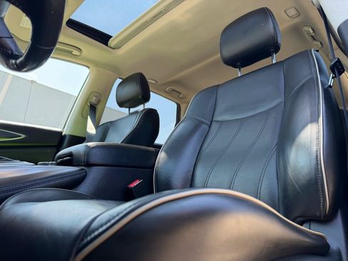 Used 2019 INFINITI QX60 Luxe w/ Essential Package AWD/4WD image 12