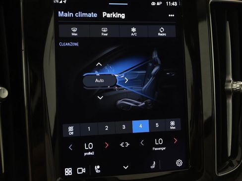 Used 2023 Volvo XC60 B5 Plus w/ Climate Package image 33