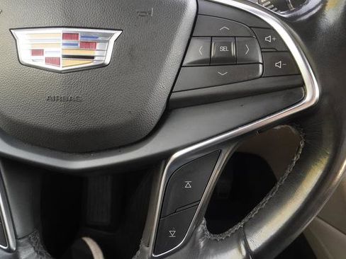 Used 2018 Cadillac XT5 Luxury w/ Driver Awareness Package image 15