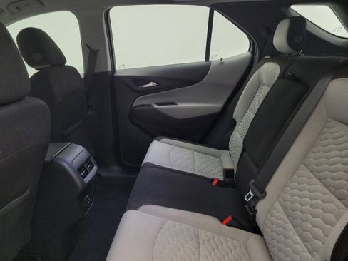 Used 2019 Chevrolet Equinox LS FWD image 18