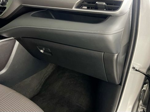 Used 2023 Toyota Highlander L FWD image 35