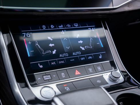 Used 2020 Audi Q7 3.0T Premium Plus image 25