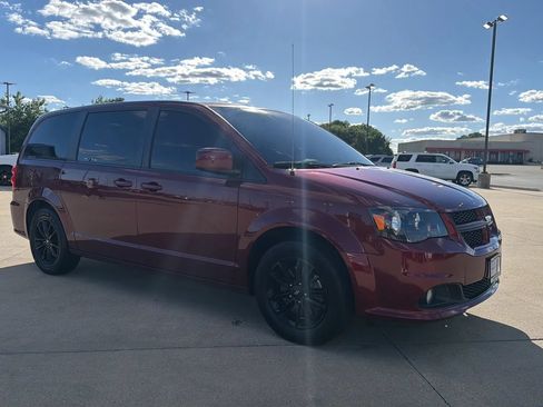 Used 2020 Dodge Grand Caravan GT FWD image 28