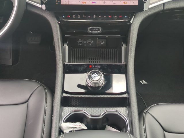 New 2027 Jeep Grand Cherokee Limited RWD image 21