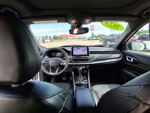 Used 2023 Jeep Compass High Altitude AWD/4WD image 21