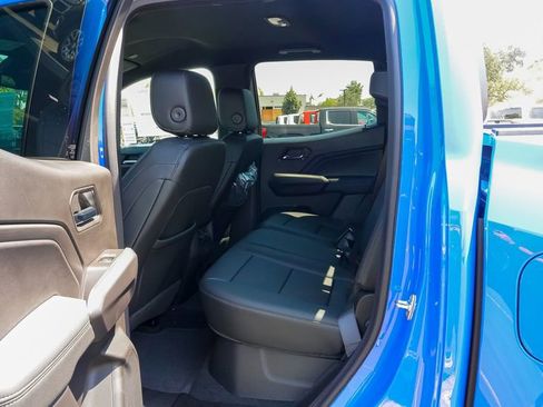 New 2026 GMC Canyon Elevation w/ Convenience Package image 14