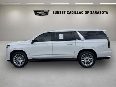 Certified 2024 Cadillac Escalade ESV Premium Luxury w/ Performance Package image 5