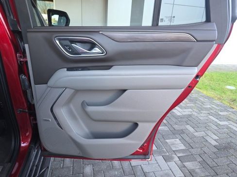 Used 2021 Chevrolet Tahoe LT image 13