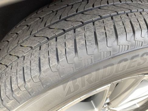 Certified 2023 Chevrolet Traverse LT AWD/4WD image 23