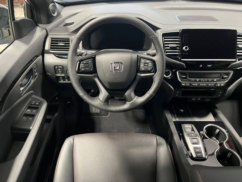 New 2025 Honda Ridgeline Black Edition image 16