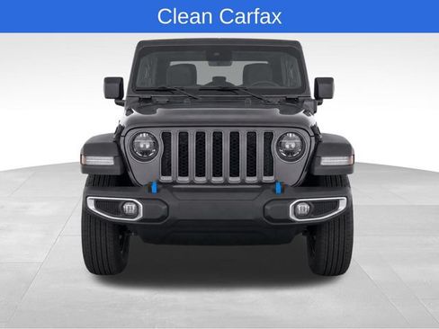 Used 2022 Jeep Wrangler Unlimited Sahara w/ Cold Weather Group AWD/4WD image 5