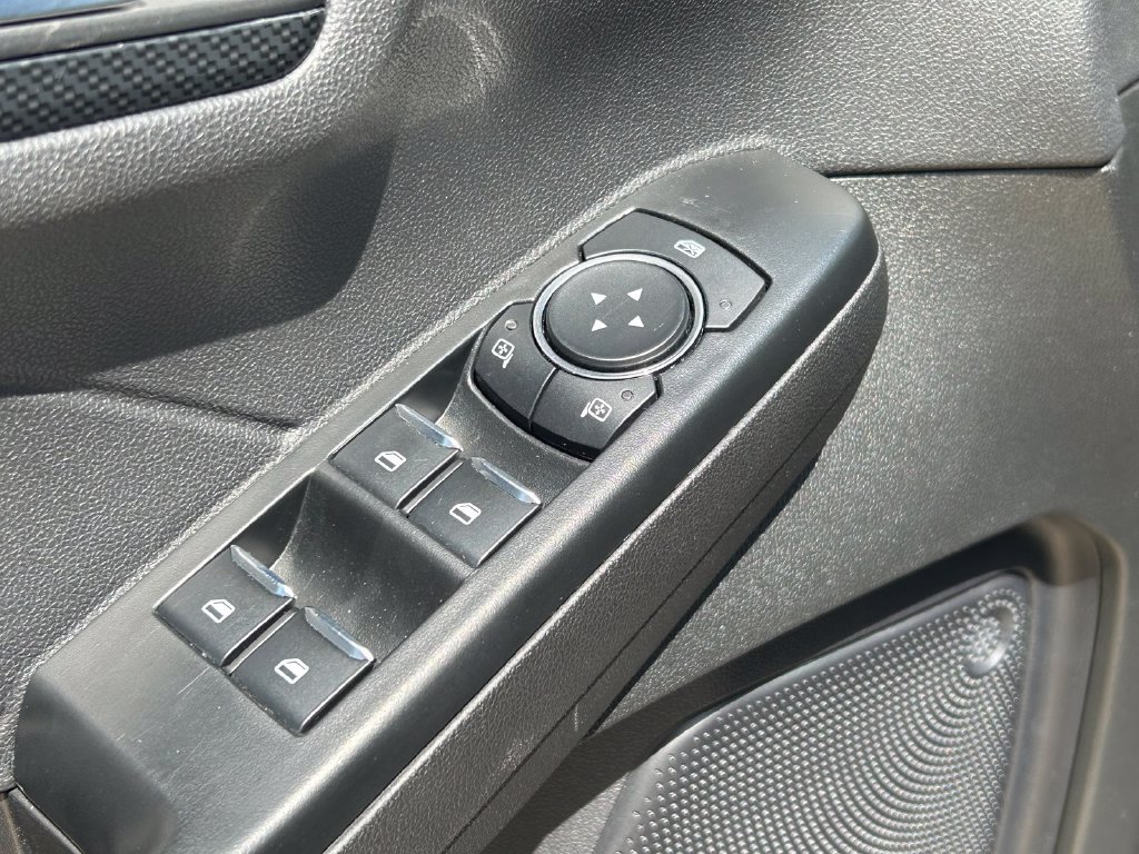 Used 2025 Ford Escape ST-Line FWD image 20