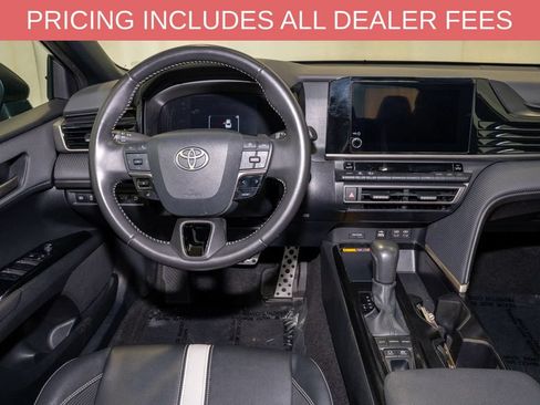 Used 2025 Toyota Camry SE FWD image 6