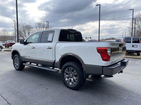 Used 2018 Nissan Titan Platinum Reserve image 7