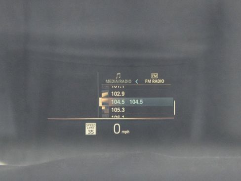 Used 2023 BMW X7 M60i w/ Executive Package image 87