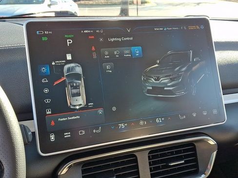 Used 2023 VinFast VF 8 Plus image 22