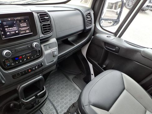 Used 2023 RAM ProMaster 2500 FWD image 7