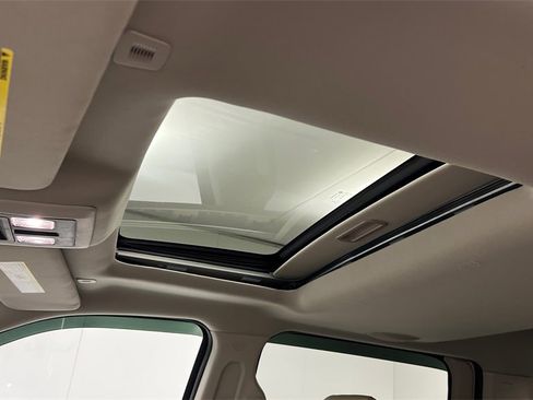 Used 2017 RAM 1500 Laramie w/ Convenience Group image 17