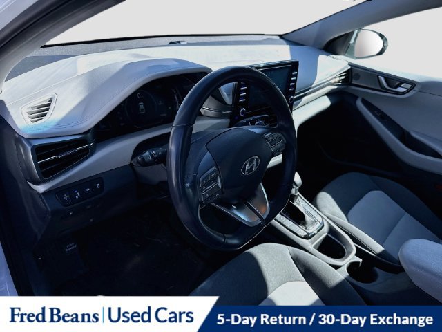 Used 2020 Hyundai Ioniq SE FWD image 8
